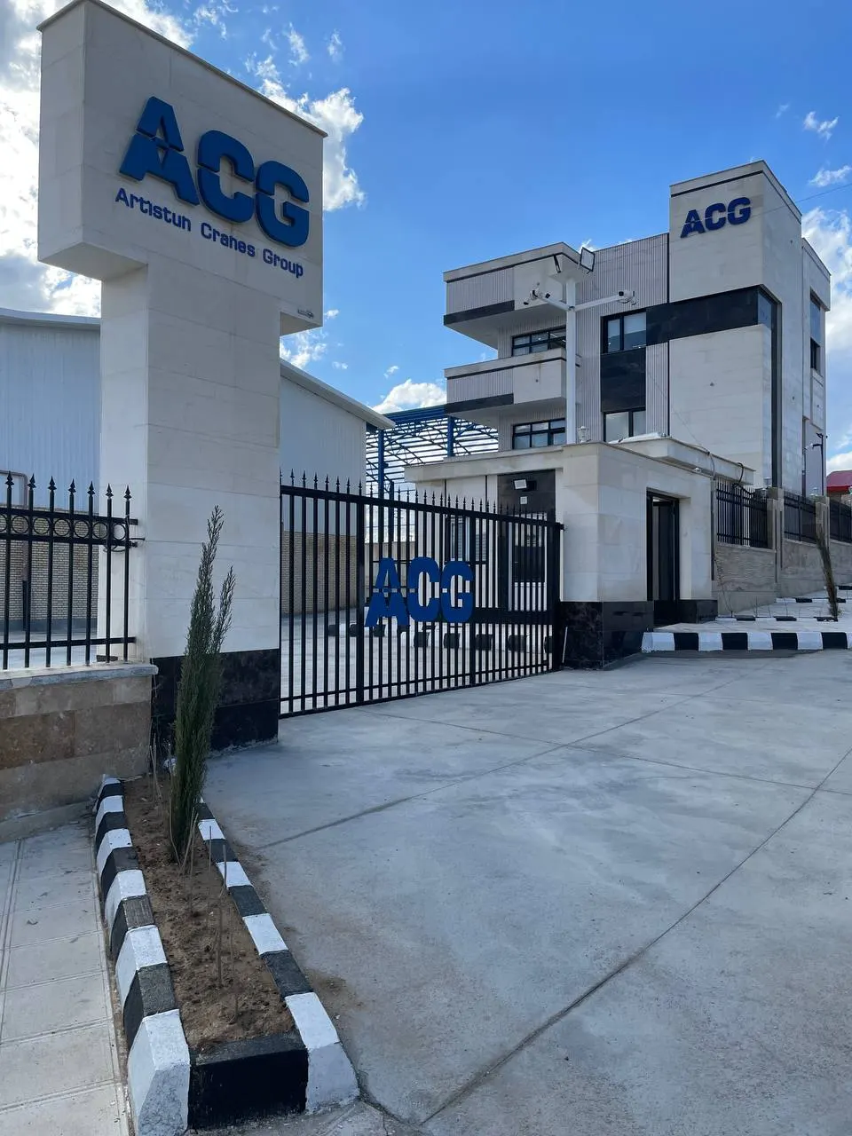 محیط کارخانه و تولید تجهیزات صنعتی ACG